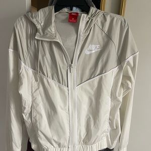 Nike windbreaker Sz medium